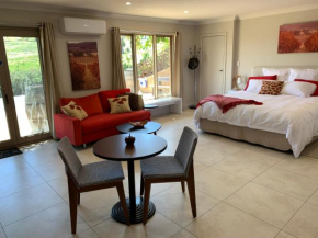 Camelot Country Stay in Orange